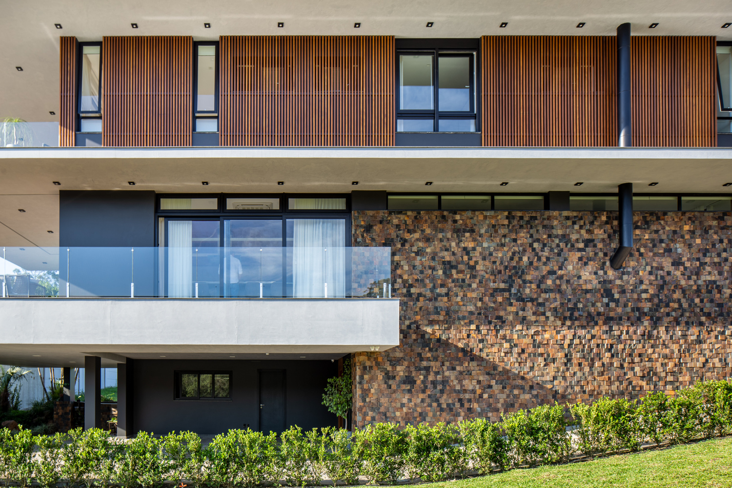 VILLA 06
