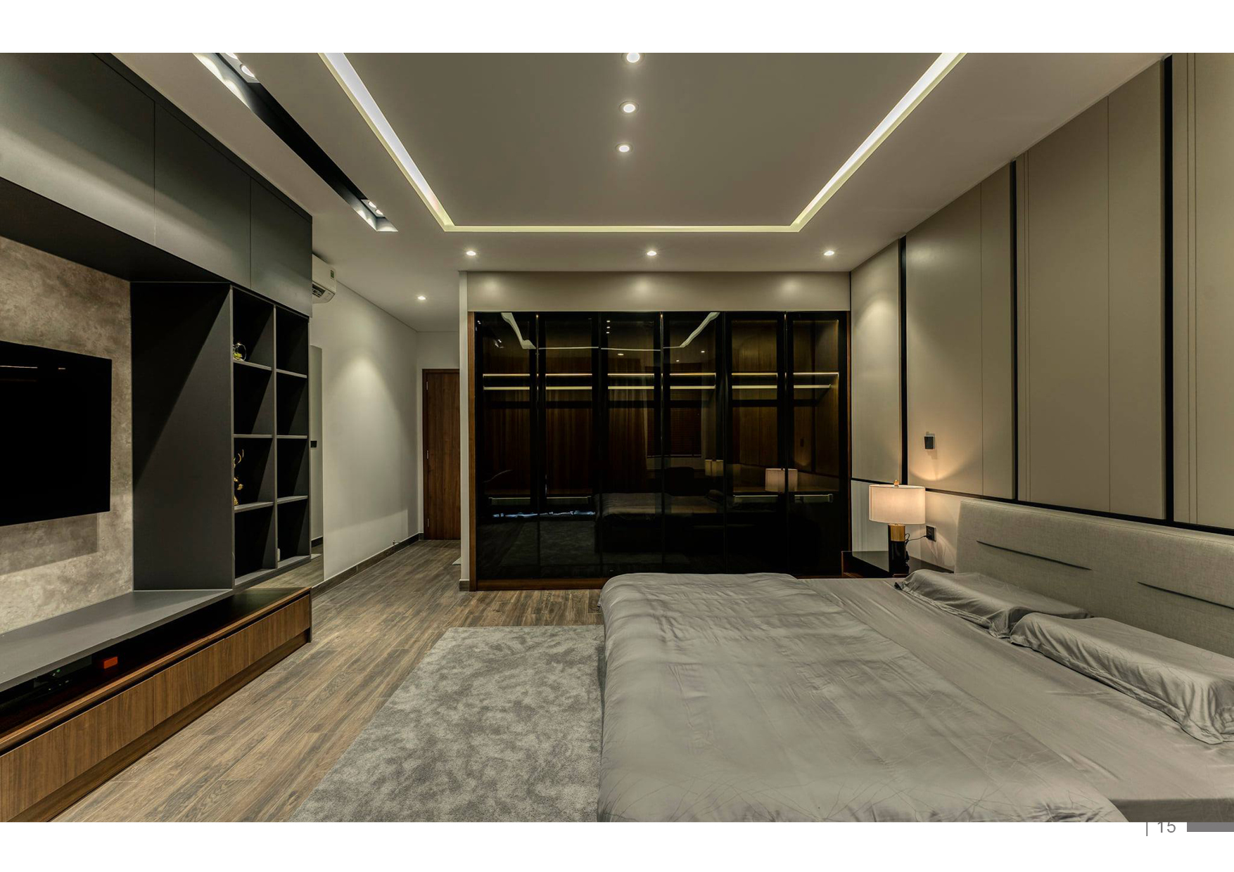 AKQ_HOUSE