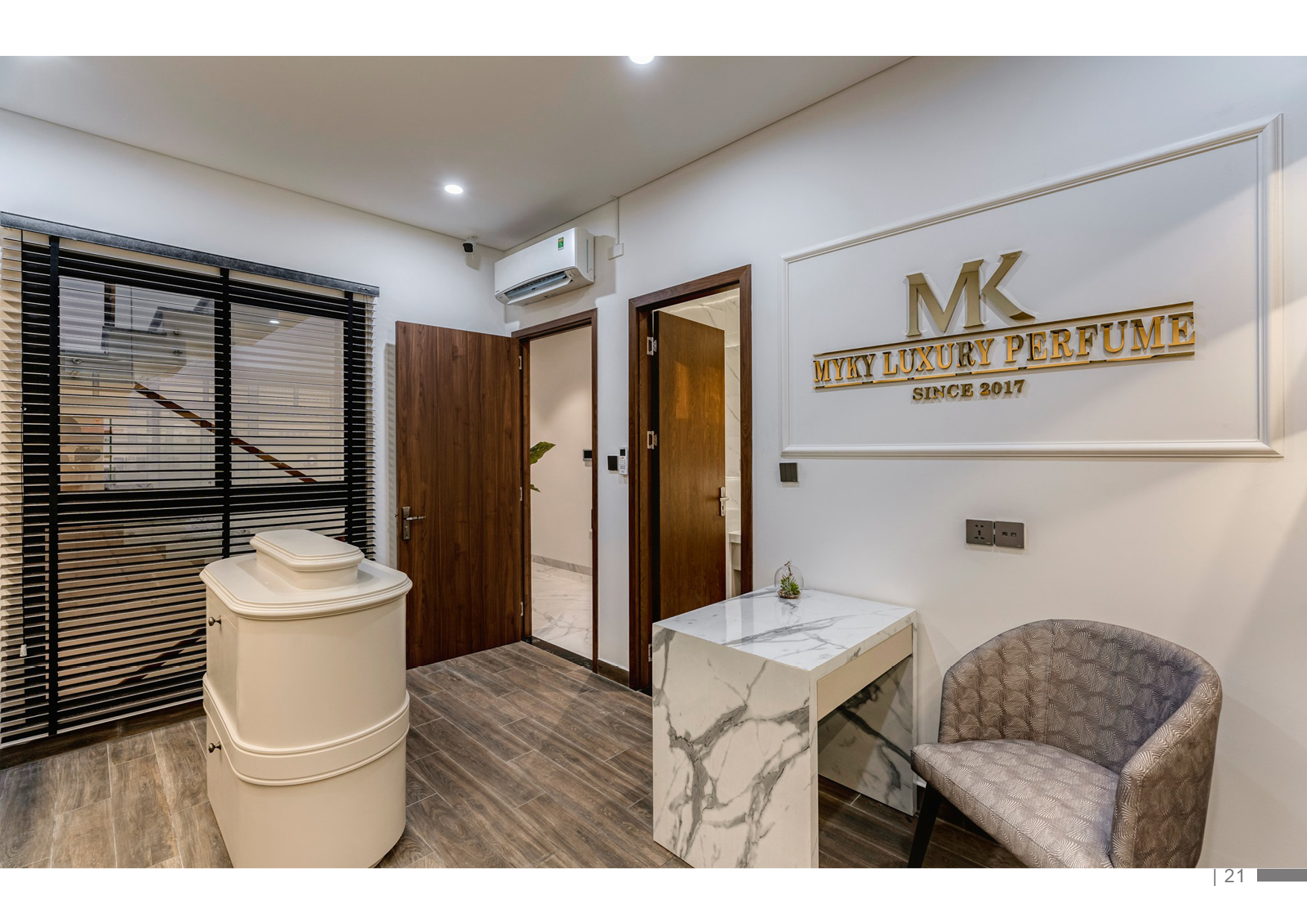 AKQ_HOUSE