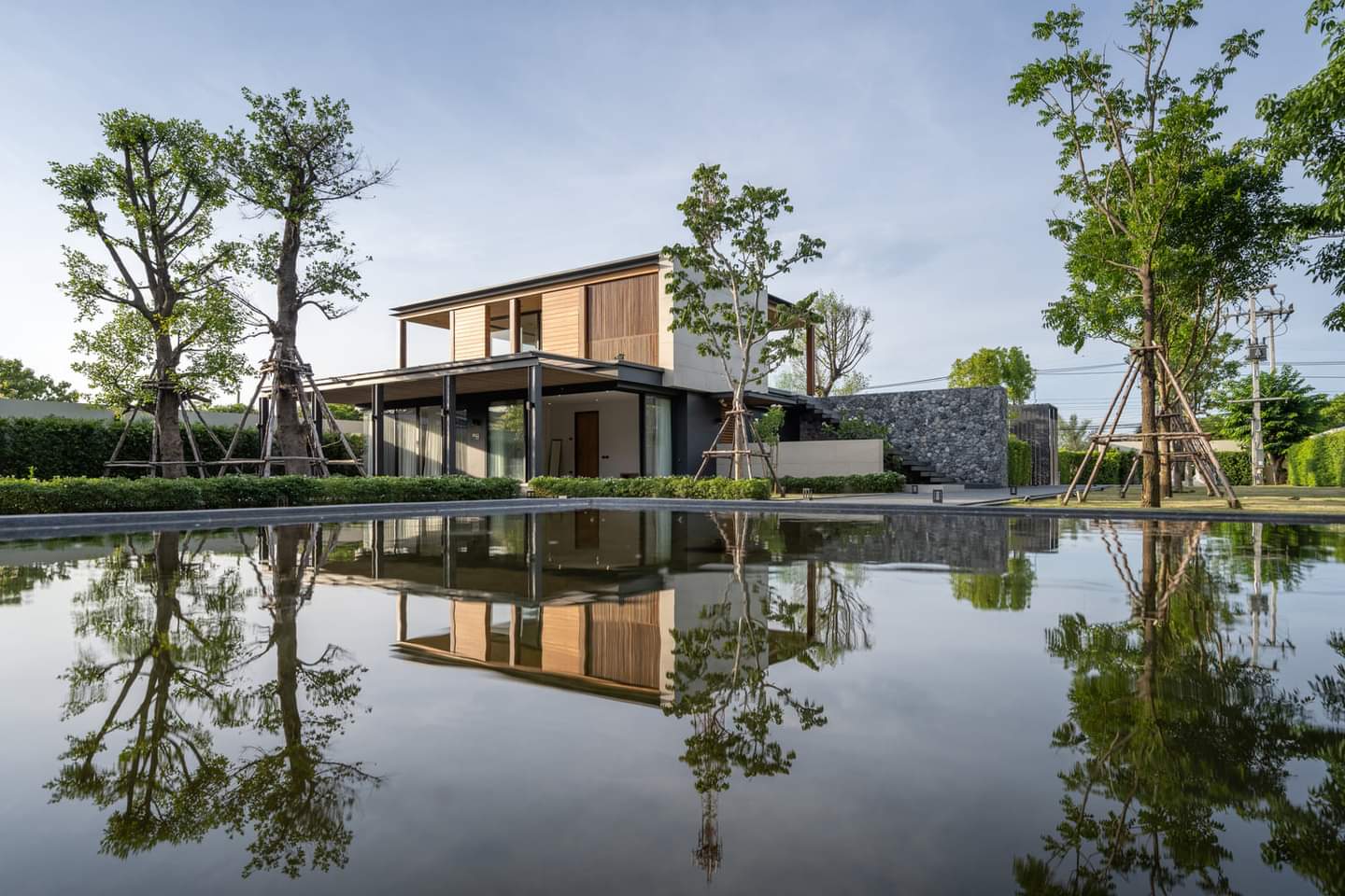 VILLA 08
