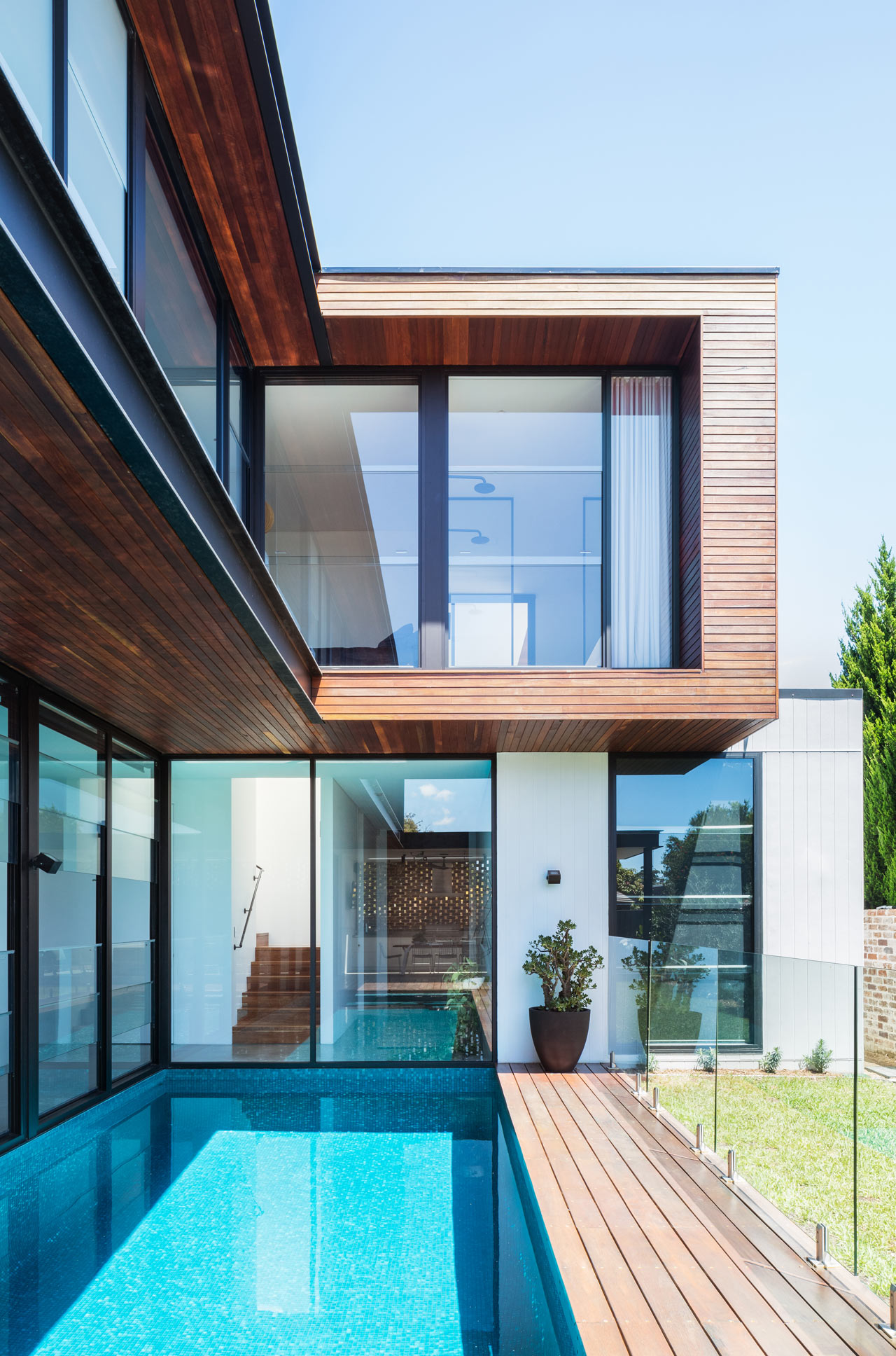VILLA 12