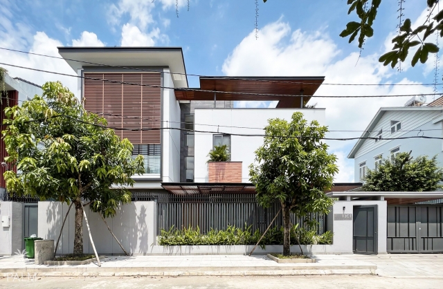 K&M VILLA